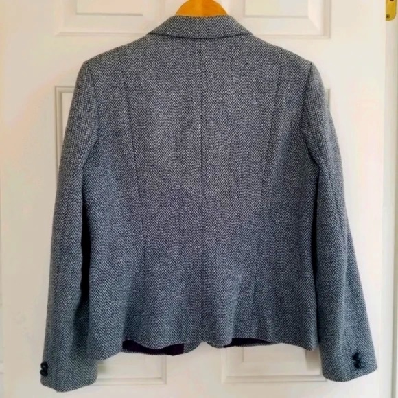 Vintage wool blend blazer, Gorgeous blue with dark blue suede detailing - Picture 2 of 10